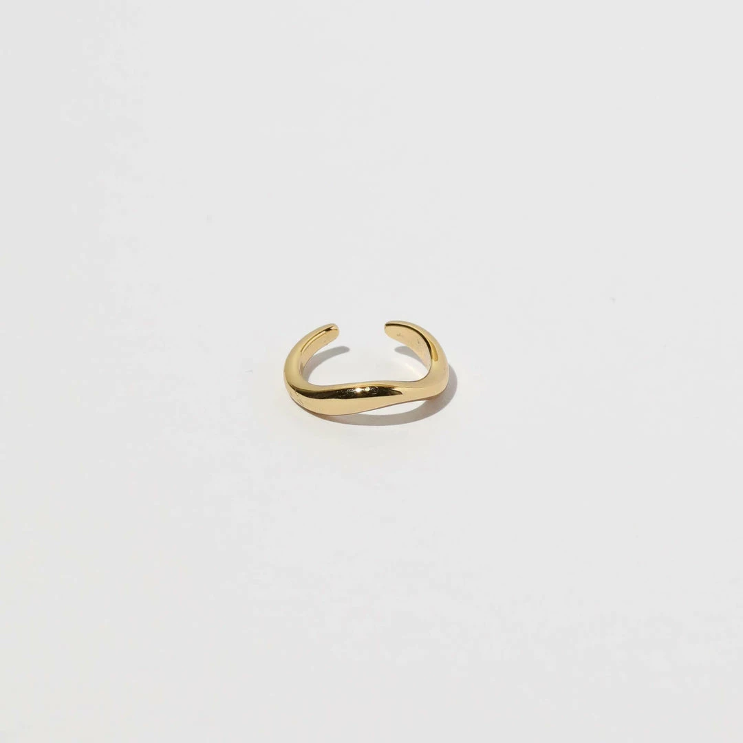 Astrid & Miyu New In Wave Ear Cuff In Gold 5 Astrid & Miyu New In Wave Ear Cuff In Gold