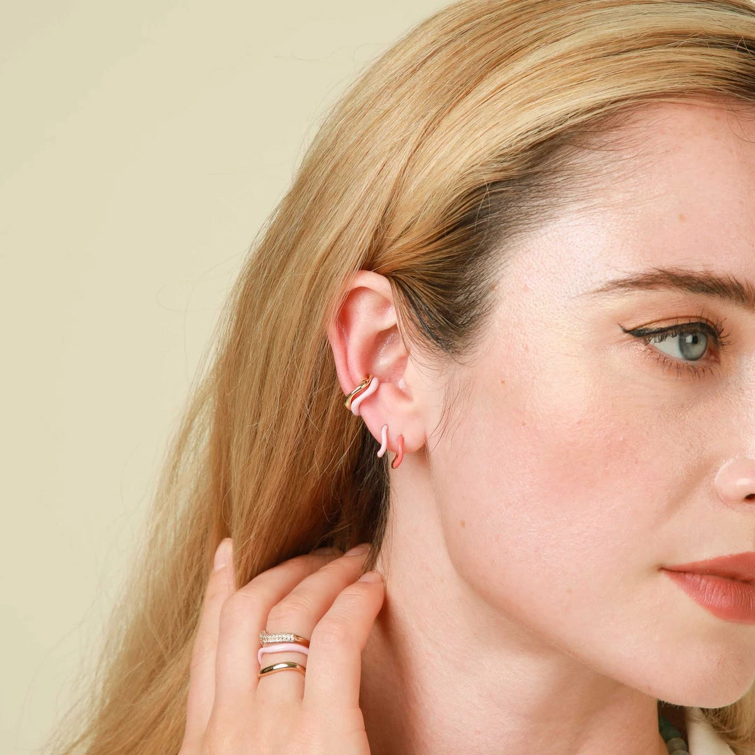 Astrid & Miyu New In Wave Ear Cuff In Gold 8 Astrid & Miyu New In Wave Ear Cuff In Gold
