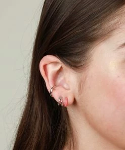 Astrid & Miyu Wave Ear Cuff In Silver