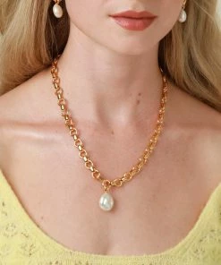 Astrid & Miyu Serenity Pearl Link Chain Necklace In Gold 24 Astrid & Miyu Serenity Pearl Link Chain Necklace In Gold