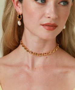 Astrid & Miyu Serenity Pearl Link Chain Necklace In Gold 28 Astrid & Miyu Serenity Pearl Link Chain Necklace In Gold