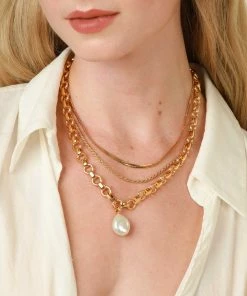 Astrid & Miyu Serenity Pearl Link Chain Necklace In Gold 26 Astrid & Miyu Serenity Pearl Link Chain Necklace In Gold