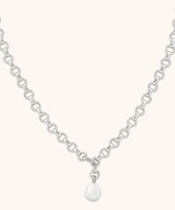 Astrid & Miyu Serenity Pearl Link Chain Necklace In Silver