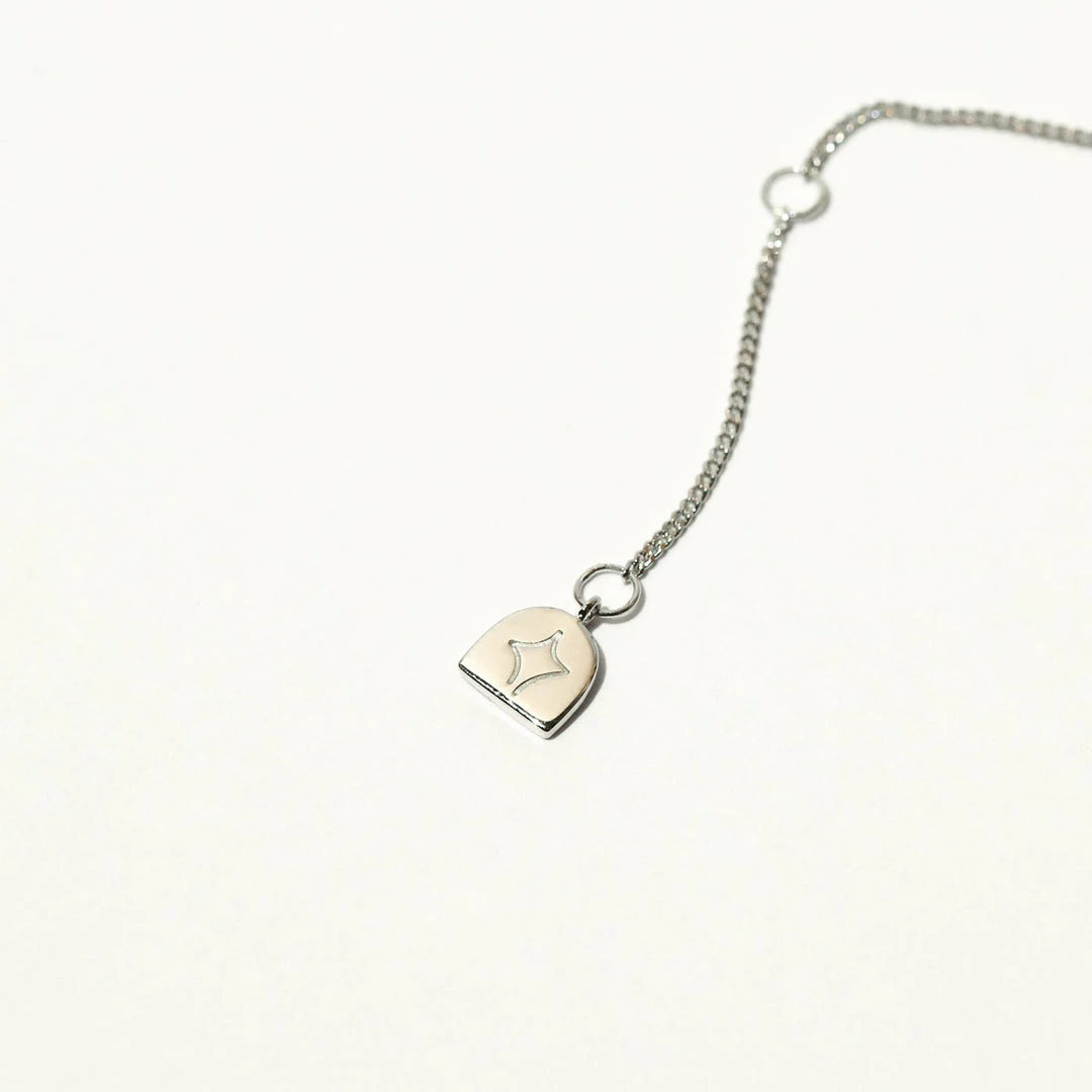 Astrid & Miyu Twilight Star Pendant Necklace In Silver New In 8 Astrid & Miyu Twilight Star Pendant Necklace In Silver New In