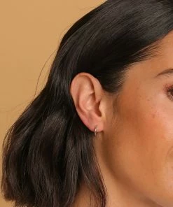 Astrid & Miyu Essential 8mm Hoop In Silver