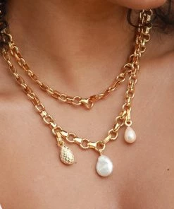 Astrid & Miyu Checkerboard Pendant Charm In Gold New In 12 Astrid & Miyu Checkerboard Pendant Charm In Gold New In