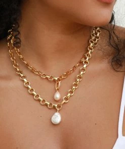 Astrid & Miyu Pearl Pendant Charm In Gold New In