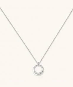 Astrid & Miyu Bold Halo Pendant Necklace In Silver