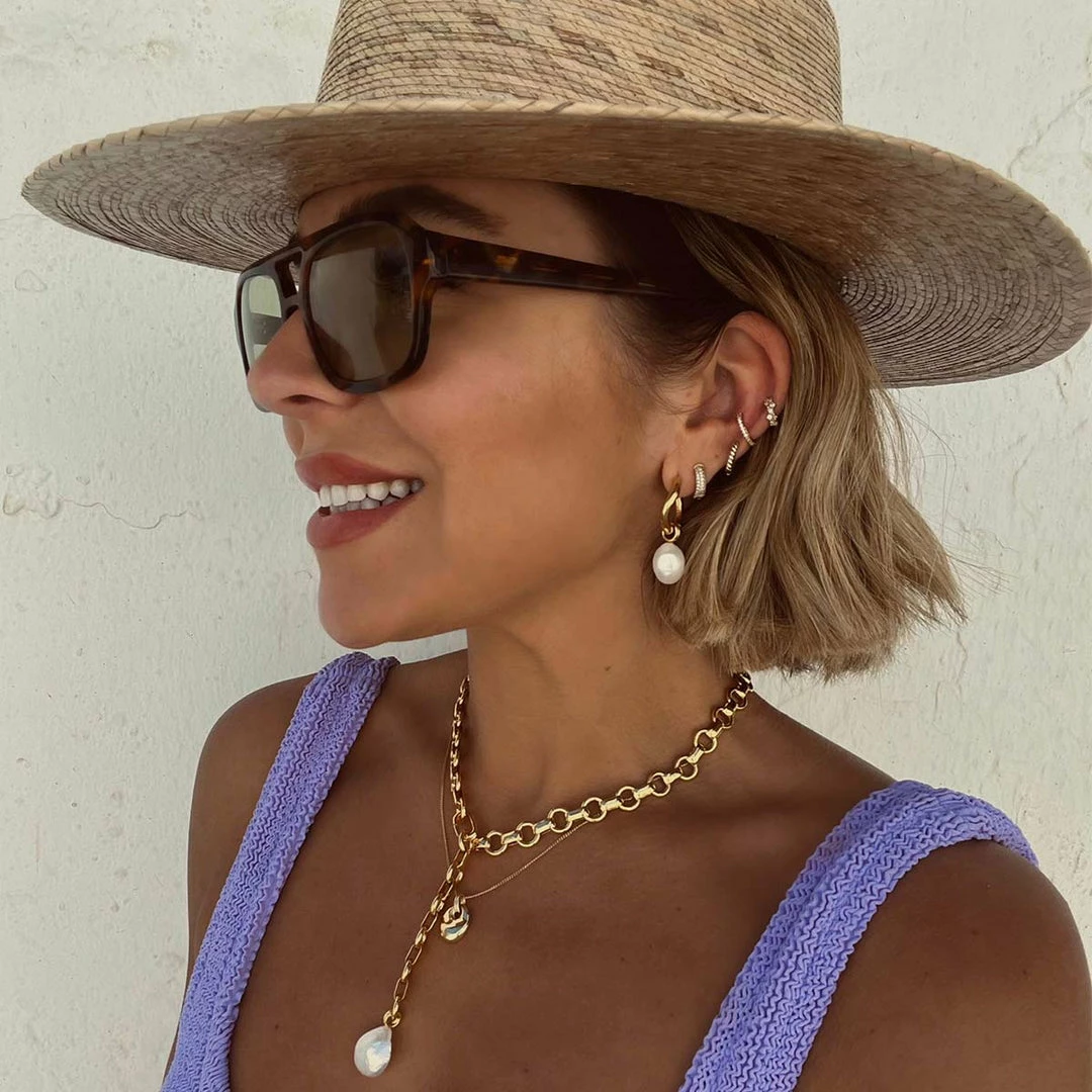 Astrid & Miyu Serenity Pearl Link Chain Necklace In Gold 6 Astrid & Miyu Serenity Pearl Link Chain Necklace In Gold