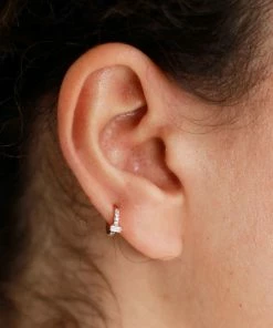 Astridandmiyu Baguette Gem Clicker In Rose Gold Sale 10 Astridandmiyu Baguette Gem Clicker In Rose Gold Sale