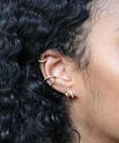 Astridandmiyu Sale Basic Ear Cuff In Gold 15 Astridandmiyu Sale Basic Ear Cuff In Gold