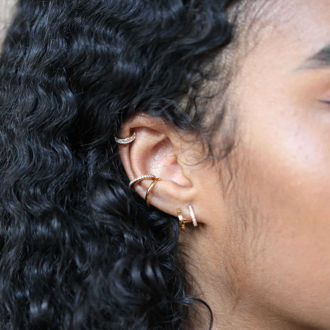 Astridandmiyu Sale Basic Ear Cuff In Gold 8 Astridandmiyu Sale Basic Ear Cuff In Gold