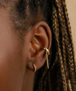 Astrid & Miyu August Birthstone Huggies In Gold With Peridot CZ