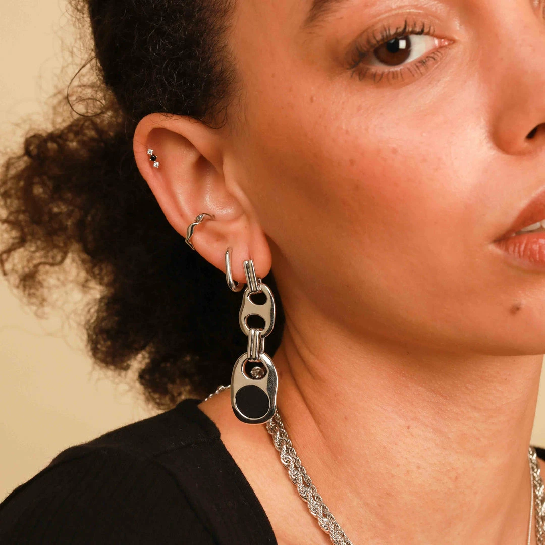 Astrid & Miyu Black Crystal Stacked Barbell In Silver 4 Astrid & Miyu Black Crystal Stacked Barbell In Silver