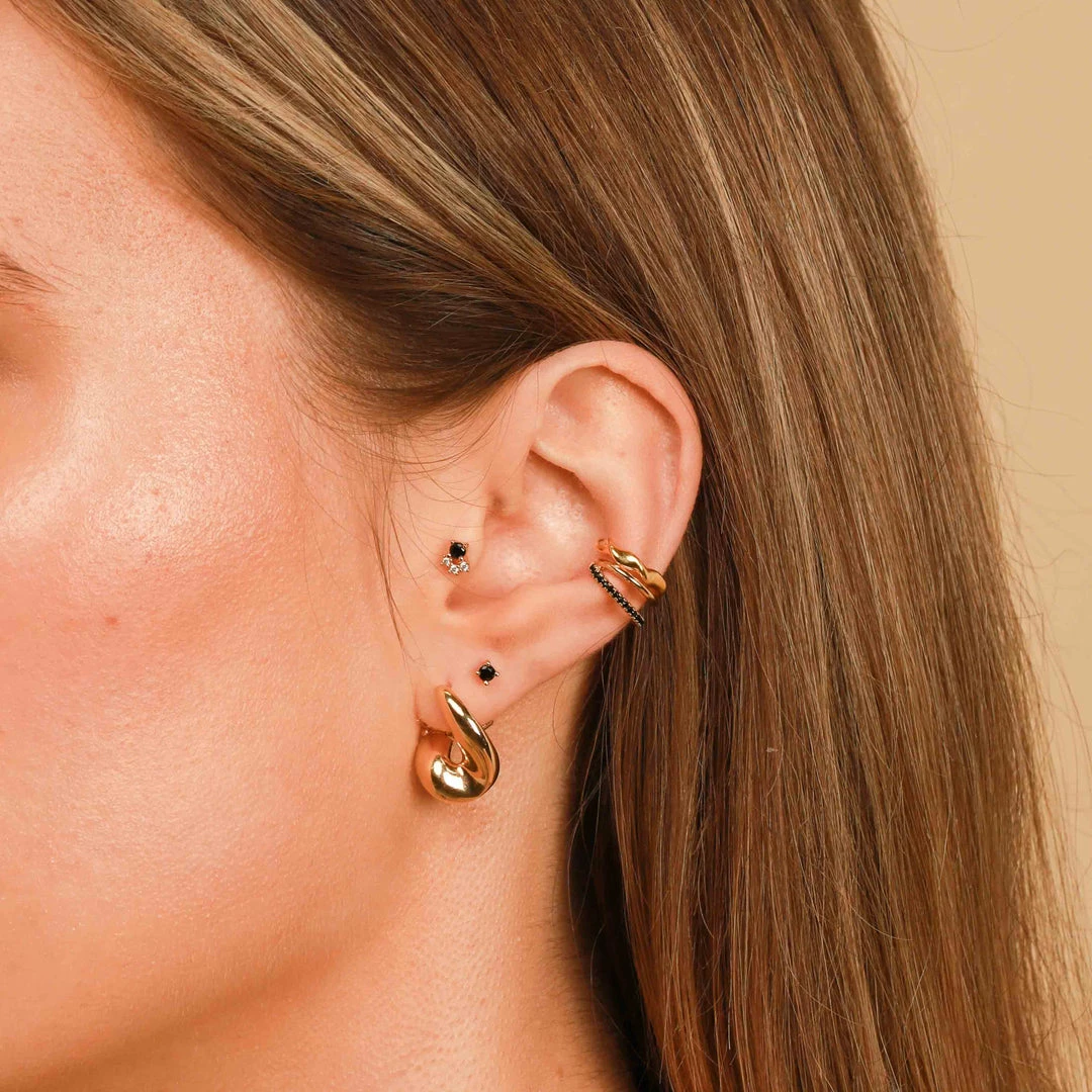 Astrid & Miyu Black Crystal Stud Earrings In Gold 3 Astrid & Miyu Black Crystal Stud Earrings In Gold