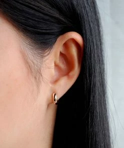 Astrid & Miyu Earrings Bold Huggies In Rose Gold