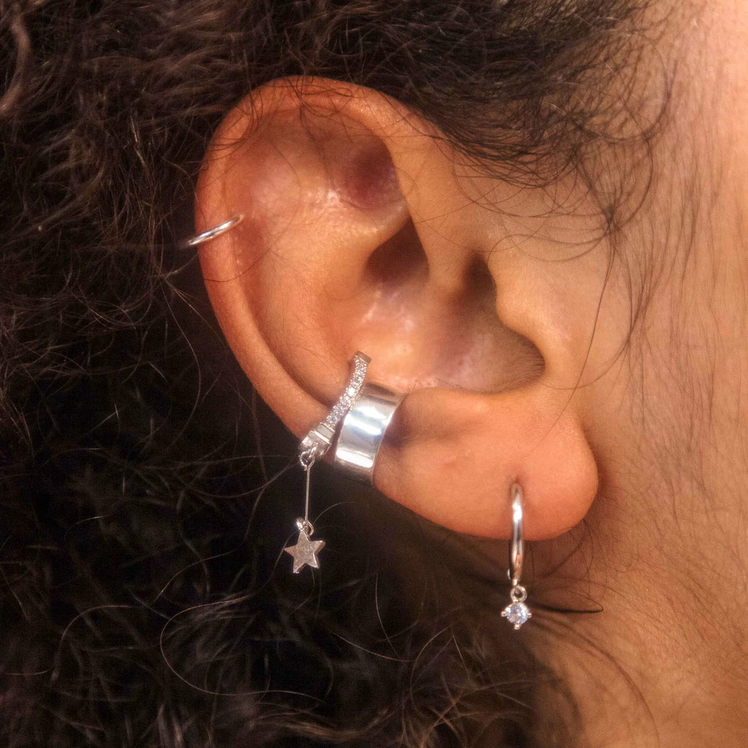 Astridandmiyu Boyfriend Simple Ear Cuff In Silver 5 Astridandmiyu Boyfriend Simple Ear Cuff In Silver