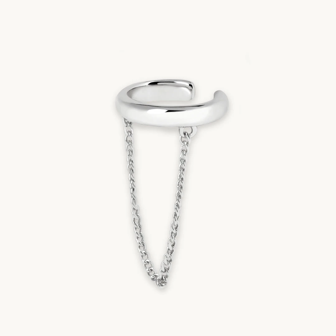 Astrid & Miyu Chain Ear Cuff In Silver 3 Astrid & Miyu Chain Ear Cuff In Silver