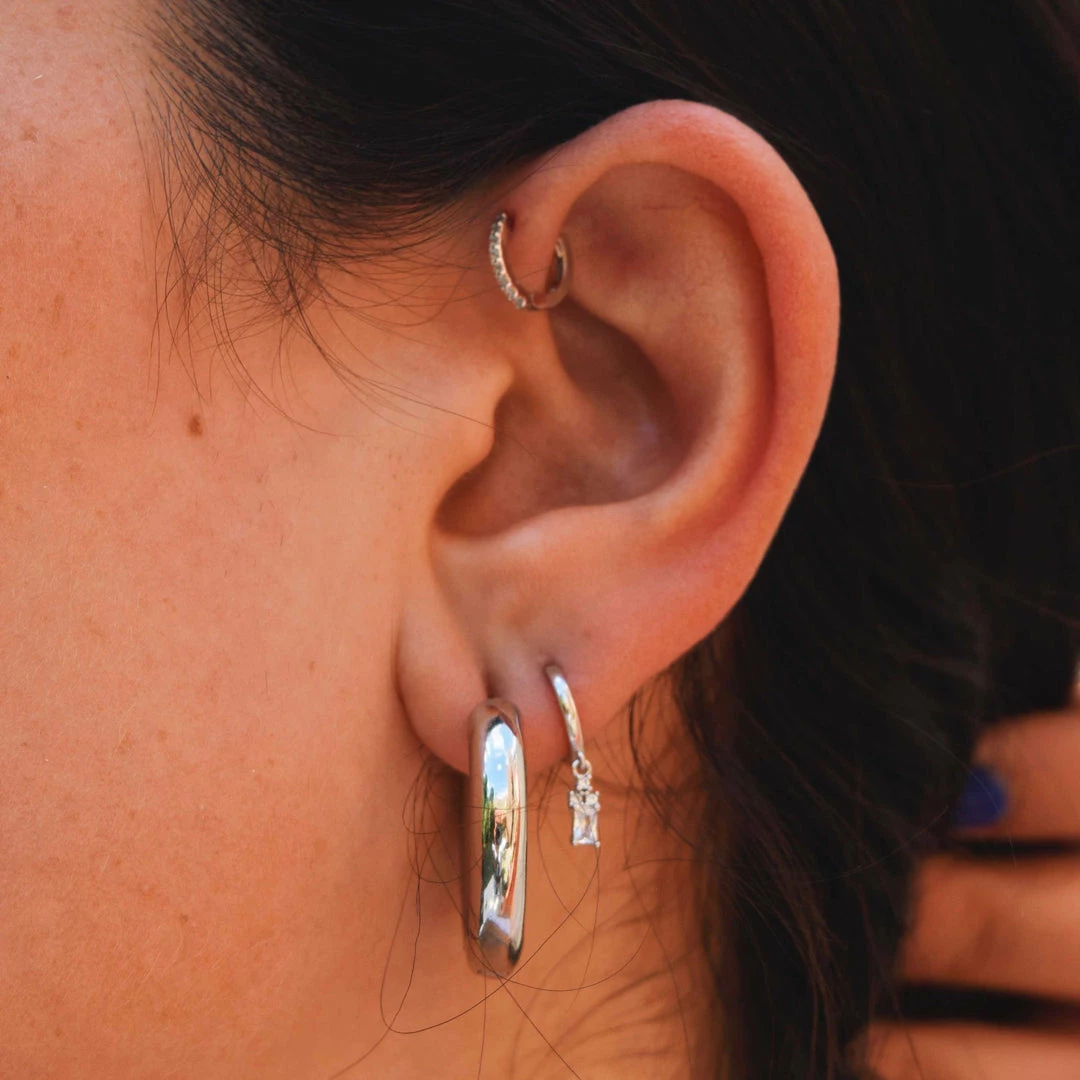 Astrid & Miyu Chunky Hoops In Silver Earrings 8 Astrid & Miyu Chunky Hoops In Silver Earrings