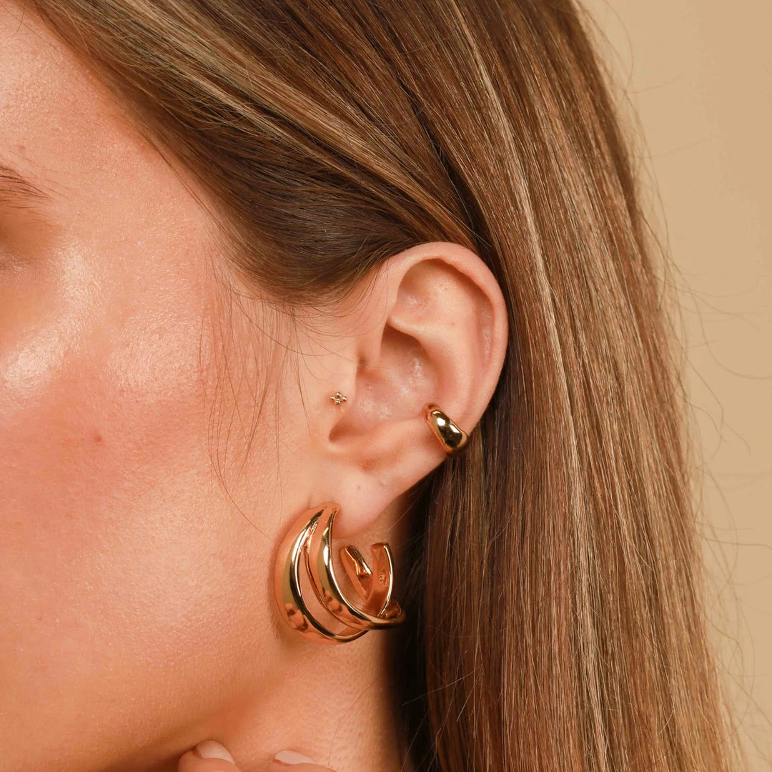 Astrid & Miyu Earrings Molten Duo Large Hoops In Gold 6 Astrid & Miyu Earrings Molten Duo Large Hoops In Gold