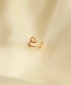 Astrid & Miyu Molten Duo Ear Cuff In Gold 8 Astrid & Miyu Molten Duo Ear Cuff In Gold