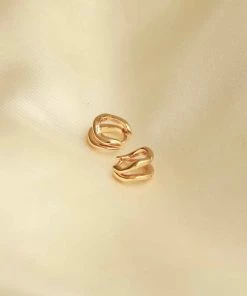 Astrid & Miyu Molten Duo Huggies In Gold 8 Astrid & Miyu Molten Duo Huggies In Gold