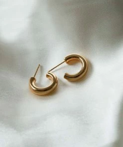 Astrid & Miyu Essential Small Hoops In Gold 8 Astrid & Miyu Essential Small Hoops In Gold