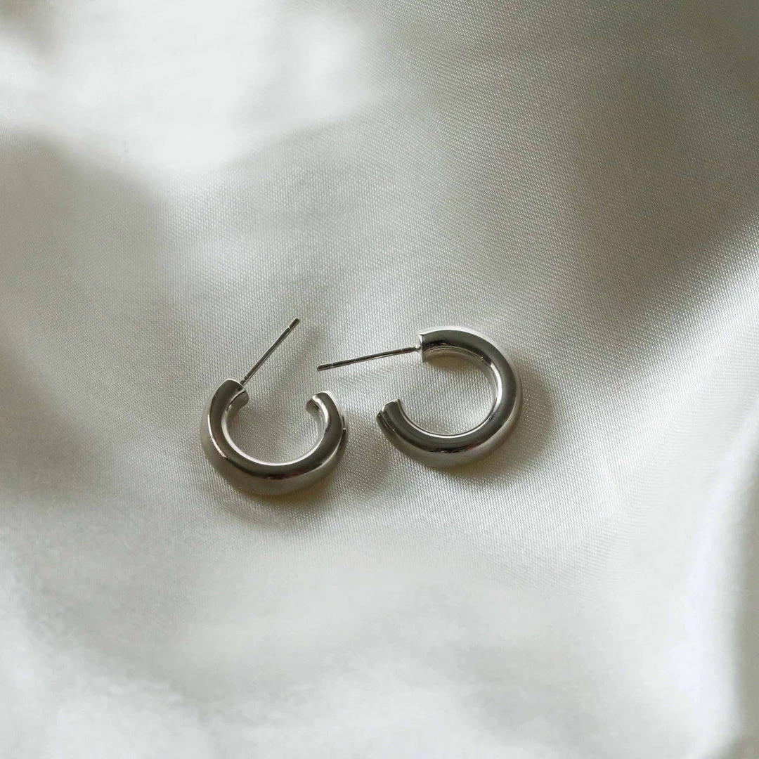 Astrid & Miyu Essential Small Hoops In Silver 5 Astrid & Miyu Essential Small Hoops In Silver