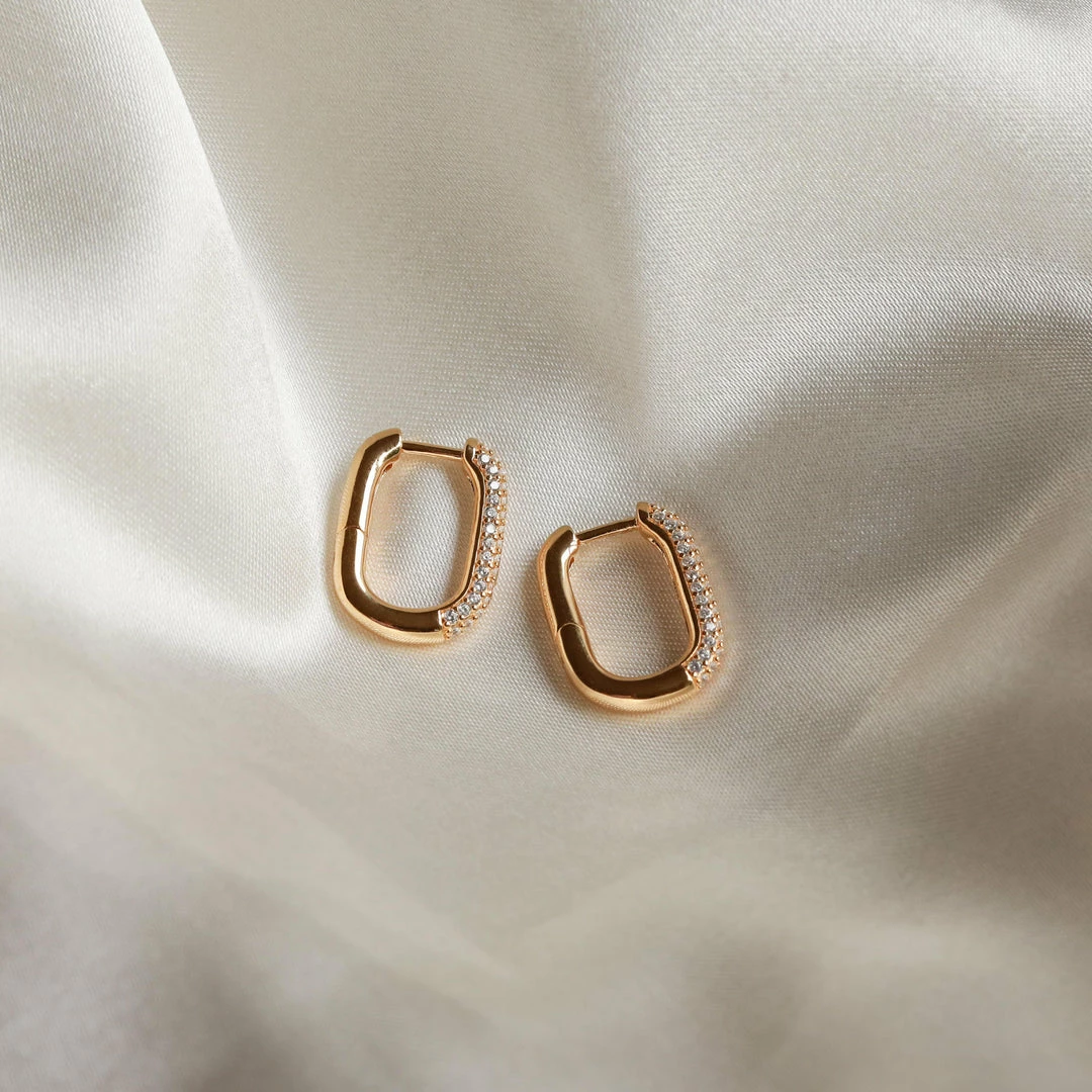 Astrid & Miyu Earrings Rectangular Glimmer Hoops In Gold 5 Astrid & Miyu Earrings Rectangular Glimmer Hoops In Gold