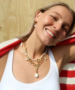 Astrid & Miyu New In Flow Beaded Necklace In Gold