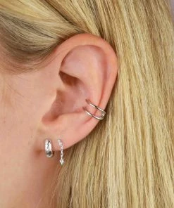 Astrid & Miyu Earrings Infinite Ear Cuff In Silver