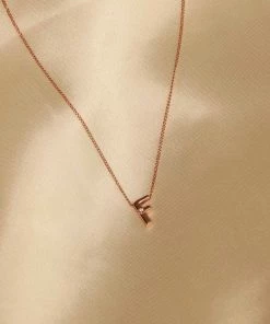 Astrid & Miyu Pendant Necklaces F Initial Pendant Necklace In Rose Gold With F