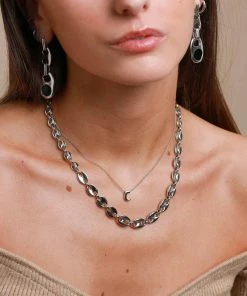 Astrid & Miyu Pendant Necklaces C Initial Pendant Necklace In Silver With C