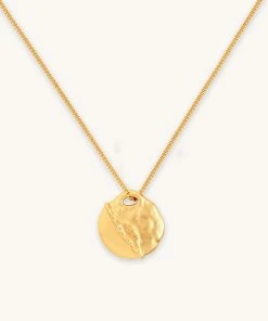 Astrid & Miyu Molten Coin Pendant Necklace In Gold