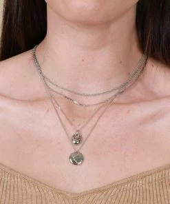 Astrid & Miyu Essential Pendant Necklace In Silver Necklaces