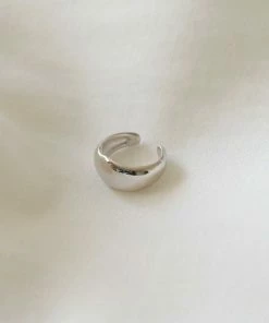 Astrid & Miyu Molten Ear Cuff In Silver Earrings