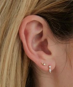 Astrid & Miyu Beaded Curved Piercing Stud In Solid Gold 13 Astrid & Miyu Beaded Curved Piercing Stud In Solid Gold