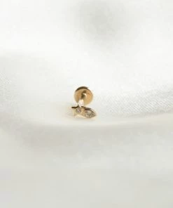 Astrid & Miyu Solid Gold Crystal Star Piercing Stud