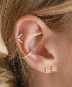 Astrid & Miyu Earrings Solid Gold Crystal Piercing Hoop 13 Astrid & Miyu Earrings Solid Gold Crystal Piercing Hoop