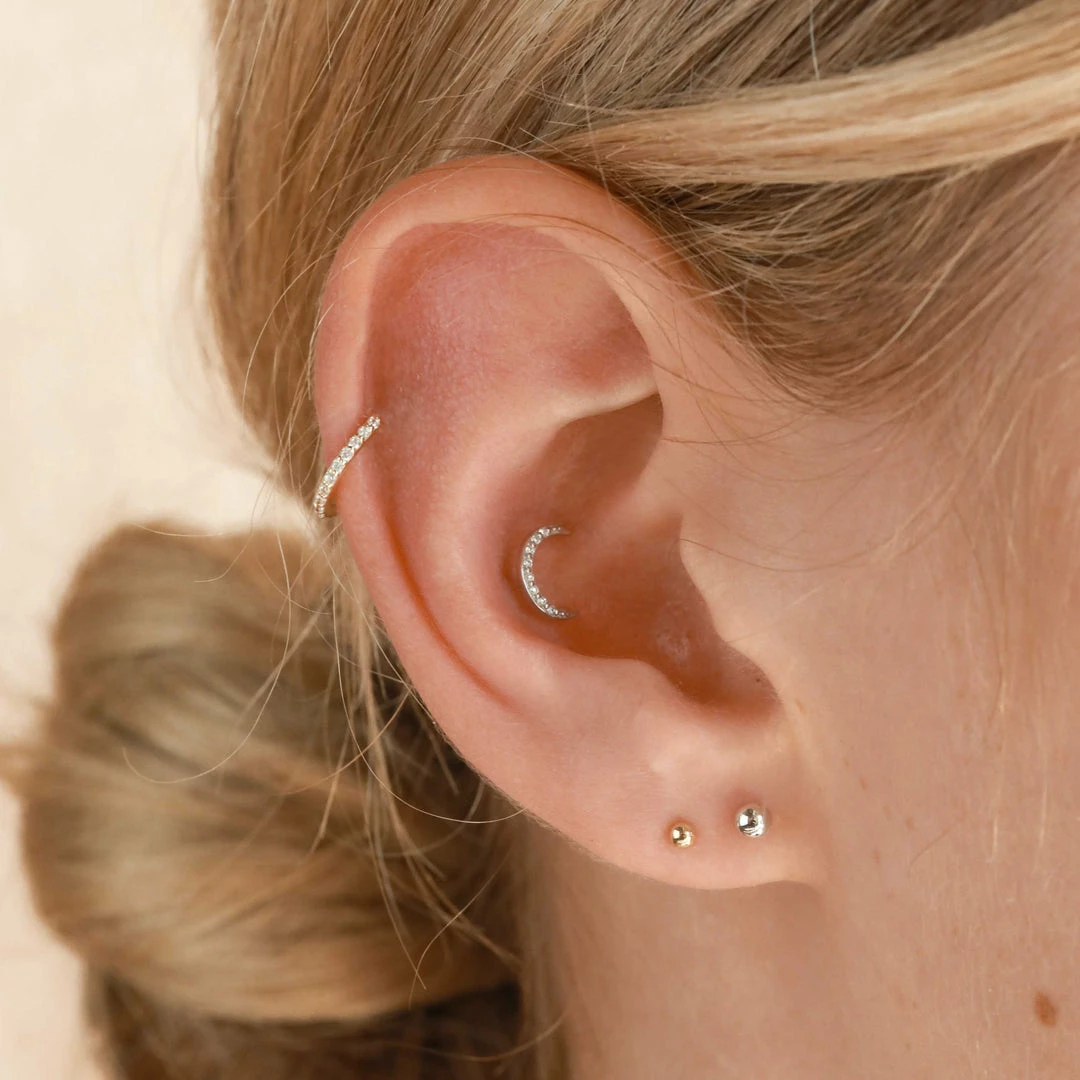 Astrid & Miyu Earrings Solid Gold Crystal Piercing Hoop 9 Astrid & Miyu Earrings Solid Gold Crystal Piercing Hoop