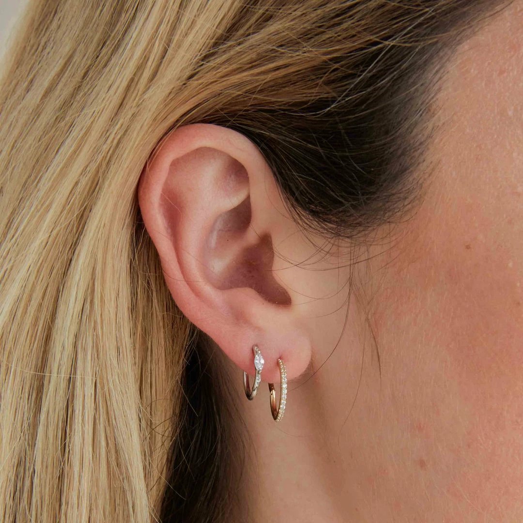 Astrid & Miyu Earrings Solid Gold Crystal Piercing Hoop 4 Astrid & Miyu Earrings Solid Gold Crystal Piercing Hoop