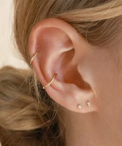 Astrid & Miyu Solid Gold Simple Piercing Hoop