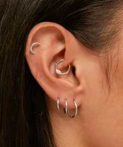 Astrid & Miyu Solid White Gold Simple Piercing Hoop