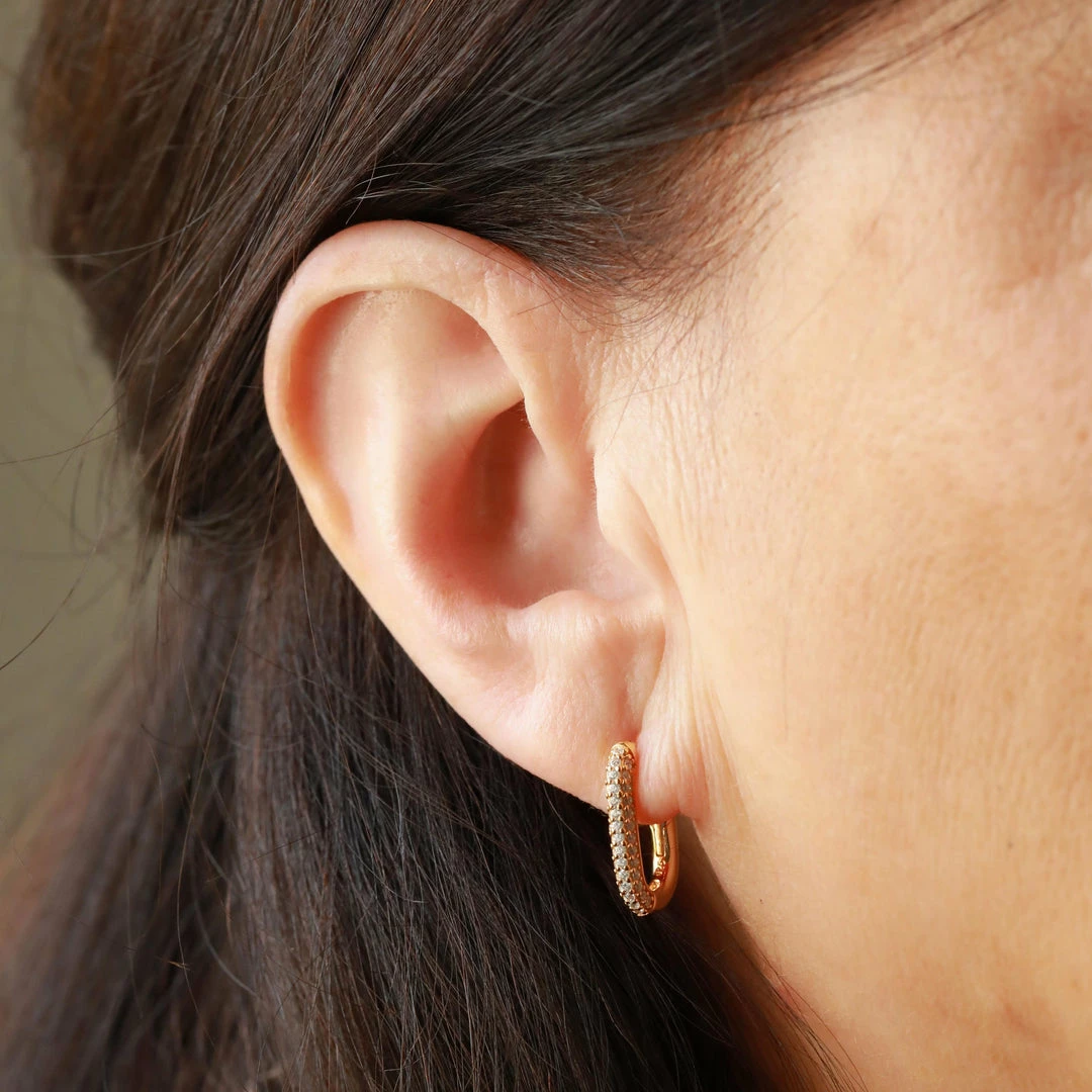 Astrid & Miyu Earrings Rectangular Glimmer Hoops In Gold 6 Astrid & Miyu Earrings Rectangular Glimmer Hoops In Gold