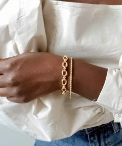 Astrid & Miyu Best Sellers Rope Chain Bracelet In Gold