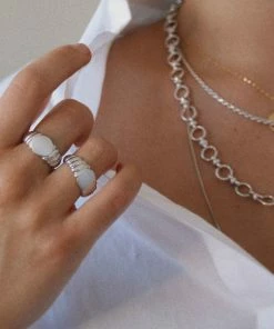 Astrid & Miyu Sale Rope Signet Ring In Silver