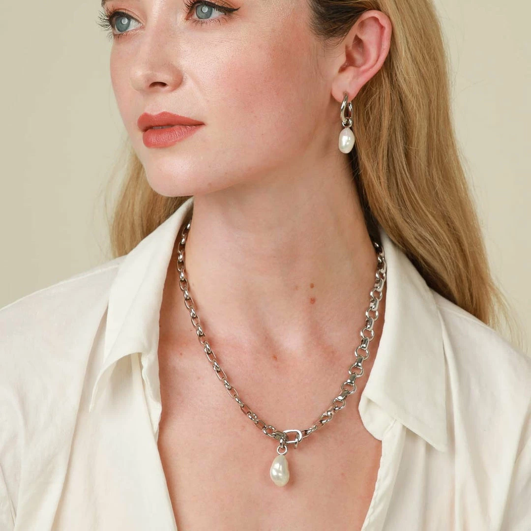 Astrid & Miyu Opulent Stacking Set In Silver New In 5 Astrid & Miyu Opulent Stacking Set In Silver New In