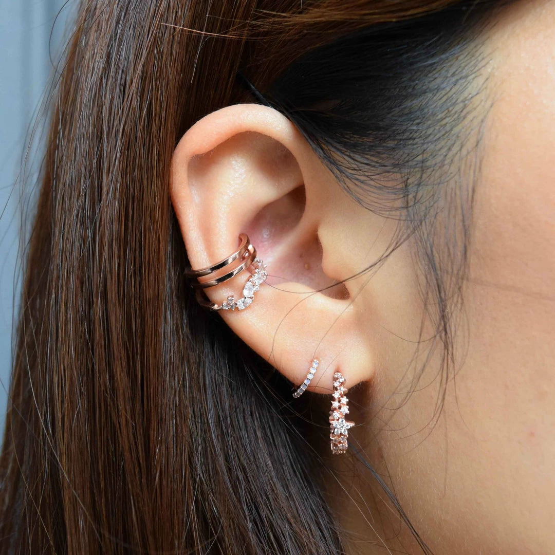 Astrid & Miyu Sale Teardrop Gem Conch Hoop In Rose Gold 4 Astrid & Miyu Sale Teardrop Gem Conch Hoop In Rose Gold