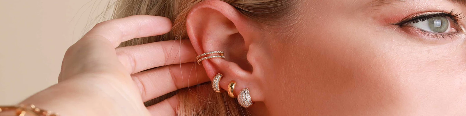 Astrid & Miyu Sales -Astrid & Miyu Sales banner3 1