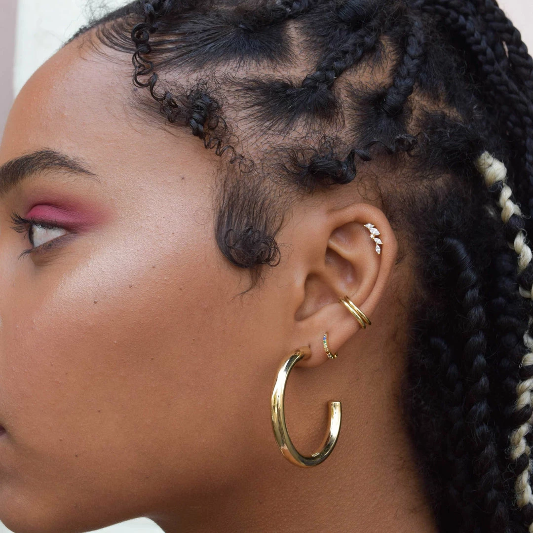 Astridandmiyu Sale Basic Ear Cuff In Gold 5 Astridandmiyu Sale Basic Ear Cuff In Gold